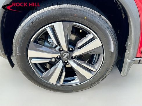 Used 2023 Nissan Rogue SL w/ SL Premium Package image 33