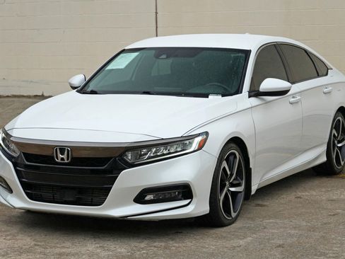 Used 2018 Honda Accord Sport image 42
