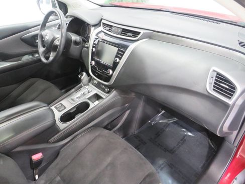 Used 2019 Nissan Murano SV w/ Premium Package FWD image 8