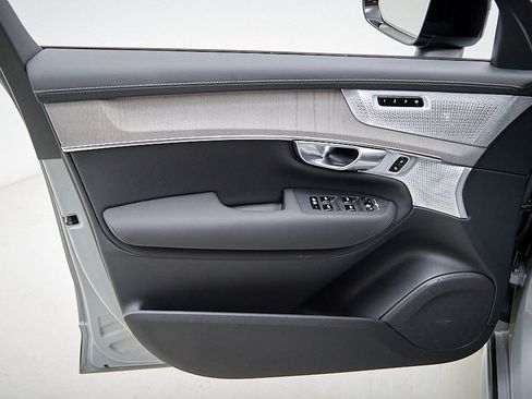 New 2026 Volvo XC90 B6 Ultra w/ Lounge Package image 10