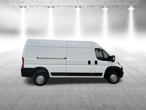 Used 2023 RAM ProMaster 2500 FWD image 8