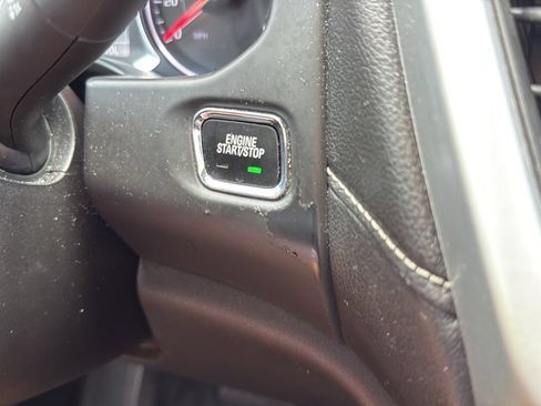Used 2019 GMC Acadia SLT FWD image 23