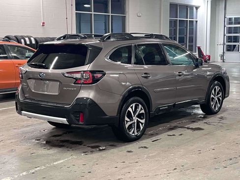 Used 2022 Subaru Outback Limited image 5
