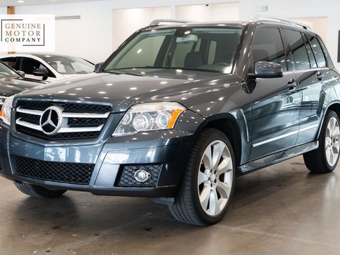 Used 2010 Mercedes-Benz GLK 350 4MATIC image 1