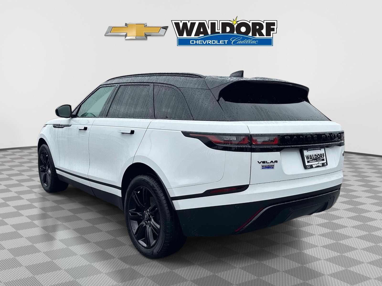 Used 2022 Land Rover Range Rover Velar S AWD/4WD image 4