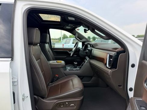Certified 2022 GMC Sierra 1500 Denali w/ Denali Reserve Package AWD/4WD image 11