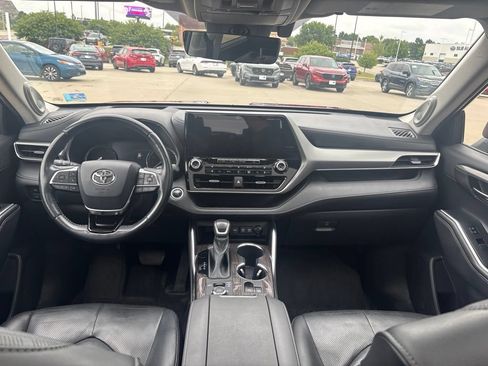 Used 2020 Toyota Highlander Platinum AWD/4WD image 36