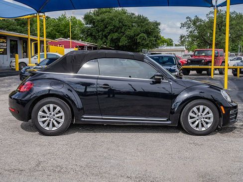 Used 2019 Volkswagen Beetle 2.0T SE FWD image 8