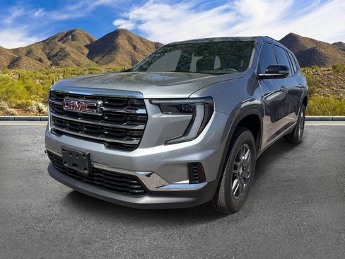 Used 2025 GMC Acadia Elevation FWD image 2