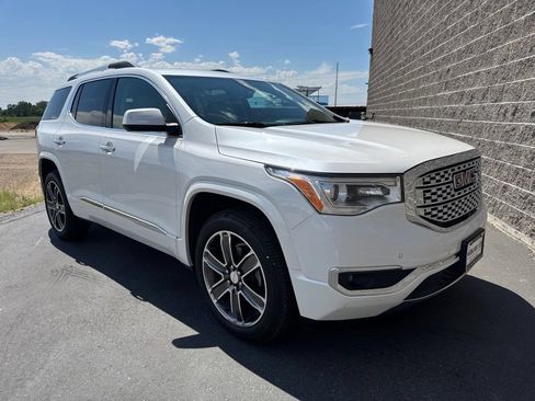Used 2019 GMC Acadia Denali w/ Technology Package AWD/4WD image 3