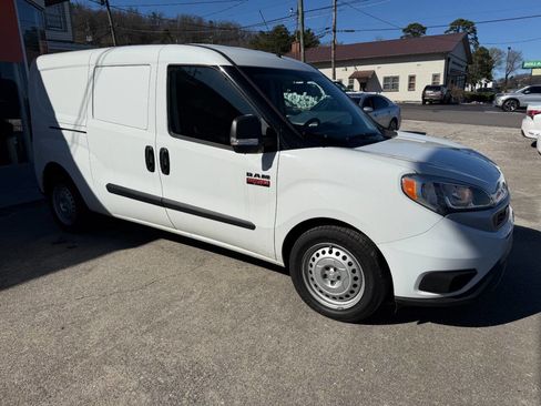 Used 2022 RAM ProMaster City Tradesman image 4