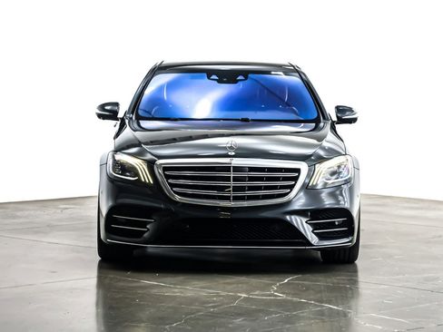 Used 2019 Mercedes-Benz S 560 Sedan image 3