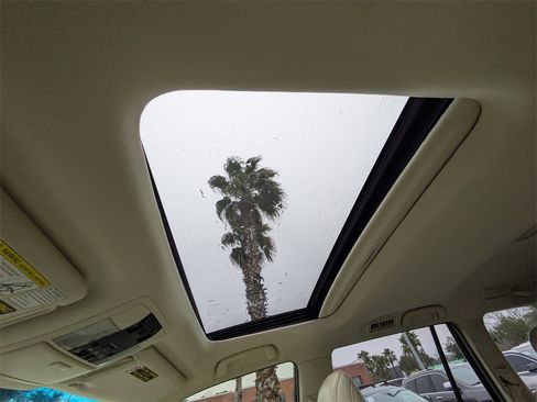 Used 2013 Lexus GX 460 w/ Comfort Plus Pkg image 22