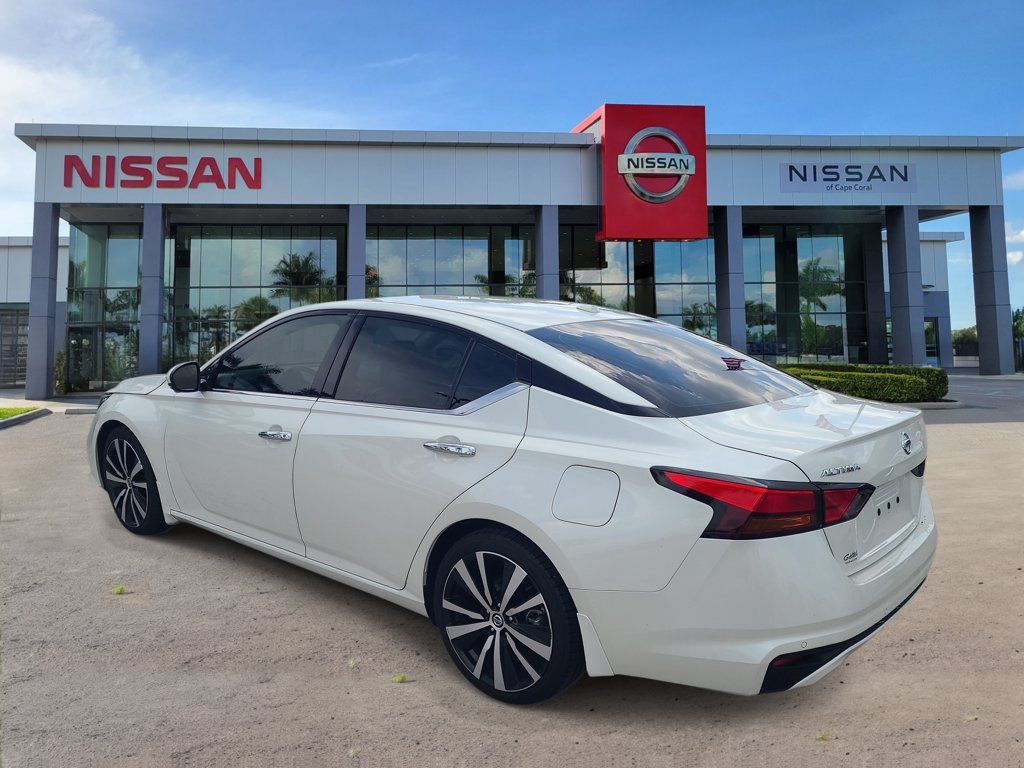 Certified 2020 Nissan Altima 2.5 Platinum FWD image 5