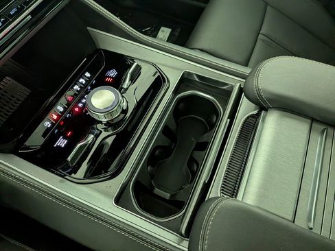 New 2026 Jeep Grand Wagoneer Limited AWD/4WD image 27