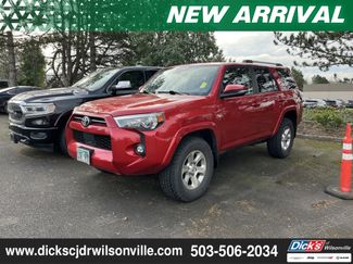 Used 2021 Toyota 4Runner SR5 Premium w/ Moonroof Package video 2