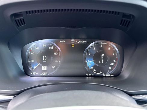 Used 2021 Volvo XC60 T5 Momentum w/ Advanced Package AWD/4WD image 23