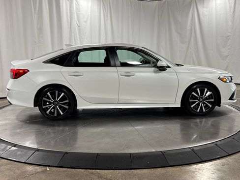 Certified 2024 Honda Civic EX image 6