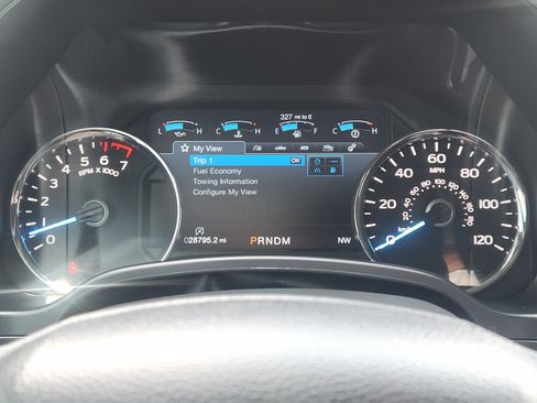 Certified 2019 Ford F150 Lariat w/ Equipment Group 502A Luxury AWD/4WD image 17