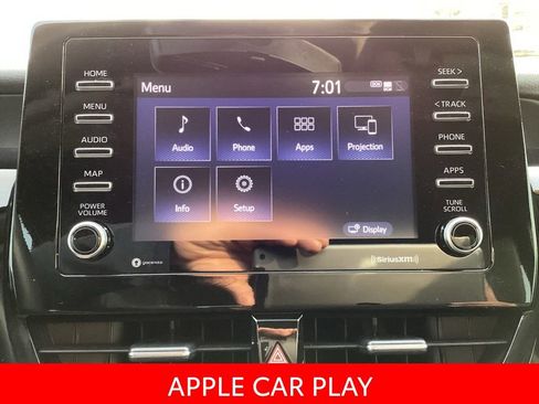 Used 2024 Toyota Camry SE image 3