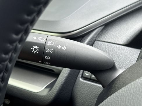 Used 2023 Toyota Prius LE image 16