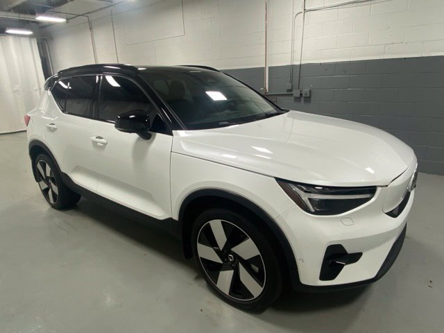 Used 2023 Volvo XC40 Recharge Ultimate w/ Protection Package Premier AWD/4WD image 4
