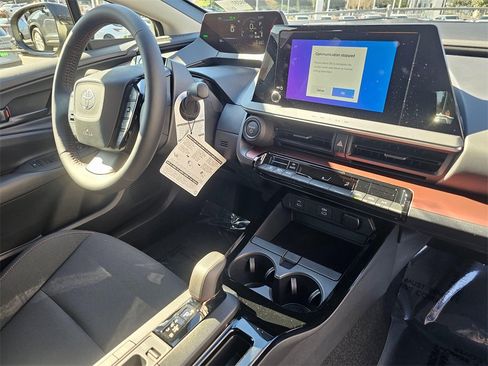 New 2026 Toyota Prius Plug-In Hybrid image 12