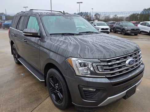 Used 2021 Ford Expedition XLT image 9