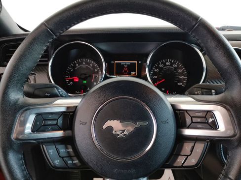 Used 2017 Ford Mustang Coupe RWD image 23