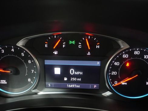 Used 2024 Chevrolet Equinox RS FWD image 22