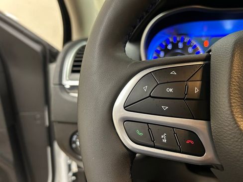 Used 2023 Chrysler 300 Touring L w/ Popular Equipment Group image 21