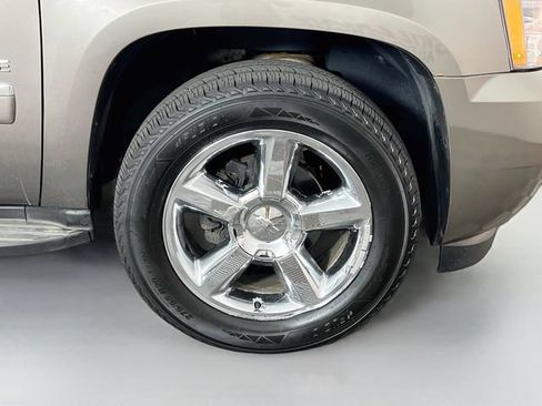 Used 2012 Chevrolet Tahoe LTZ AWD/4WD image 36
