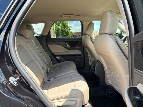 Used 2024 Lincoln Corsair AWD w/ Equipment Group 101A image 12