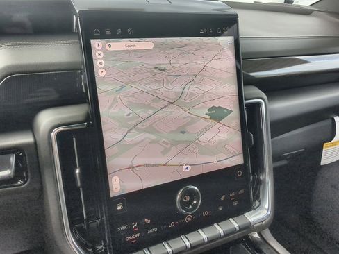 New 2026 GMC Yukon Elevation image 14