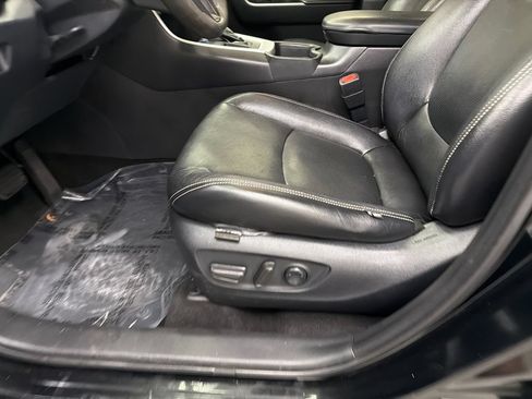 Used 2020 Toyota RAV4 XLE FWD image 10