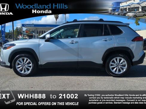 Used 2023 Toyota Corolla Cross LE w/ Moonroof Package FWD image 8