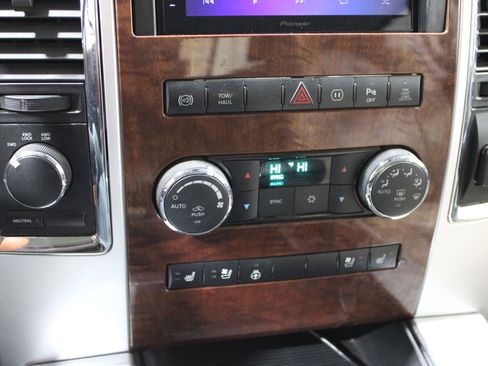 Used 2011 RAM 2500 Laramie image 16