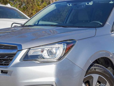 Used 2017 Subaru Forester 2.5i Limited image 3