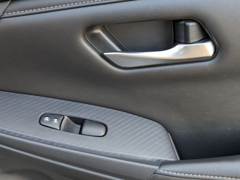 Used 2024 Nissan Sentra SV image 21