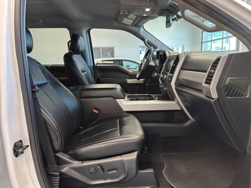 Used 2020 Ford F250 Lariat w/ Lariat Value Package AWD/4WD image 15
