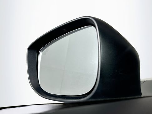 Used 2018 MAZDA CX-5 Touring w/ Preferred Equipment Package image 16