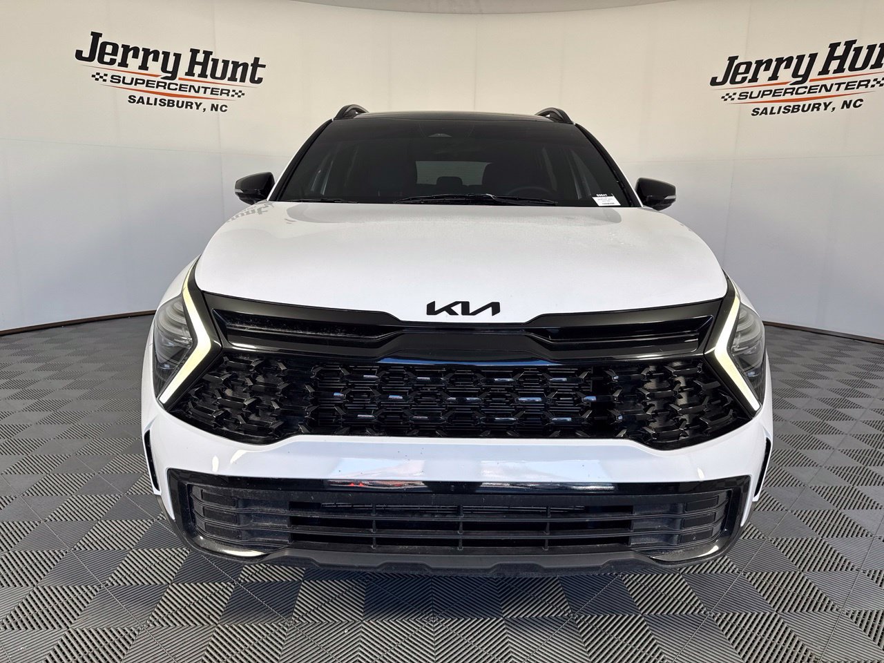 Used 2025 Kia Sportage X-Line w/ Premium Package AWD/4WD image 5