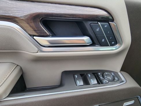 Certified 2025 Chevrolet Silverado 3500 LTZ w/ LTZ Premium Package image 11