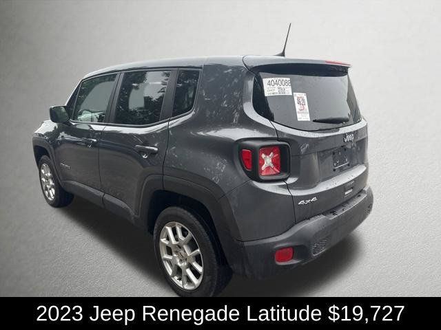 Used 2023 Jeep Renegade Latitude AWD/4WD image 3