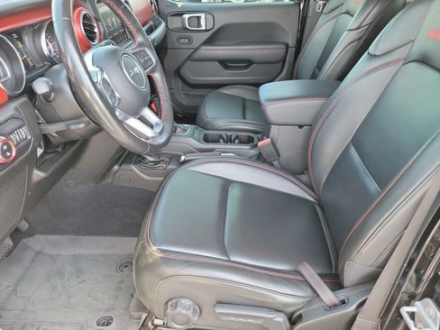 Used 2022 Jeep Gladiator Rubicon w/ Cold Weather Group AWD/4WD image 13