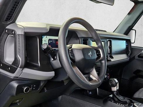 Used 2022 Ford Bronco 4-Door w/ Sasquatch Package AWD/4WD image 10
