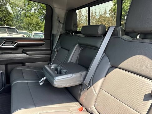 Used 2024 GMC Sierra 2500 Denali w/ Denali Reserve Package AWD/4WD image 49