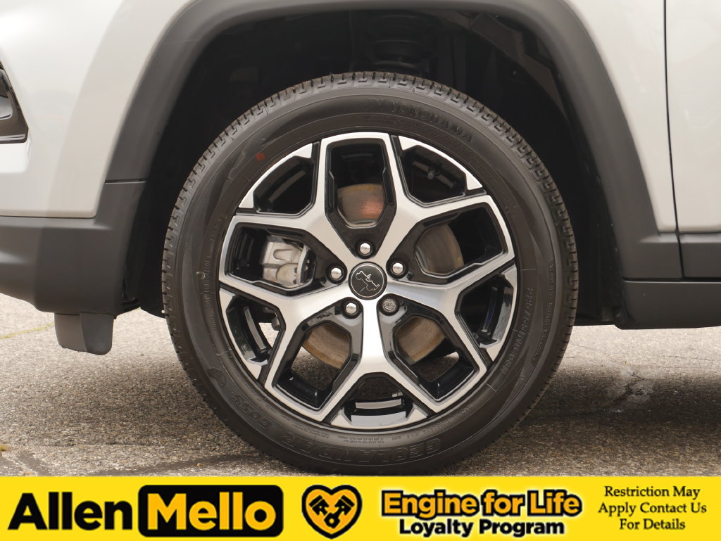 Used 2026 Jeep Compass Limited AWD/4WD image 10