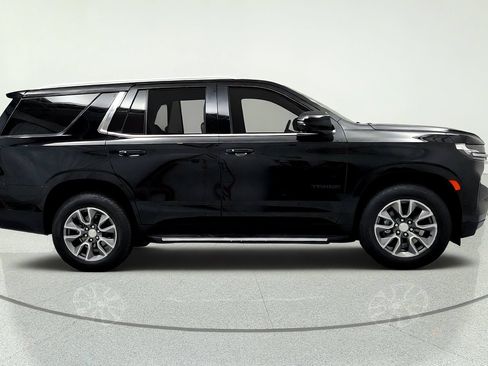Used 2023 Chevrolet Tahoe LT w/ Luxury Package AWD/4WD image 6