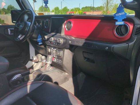 Used 2021 Jeep Wrangler Unlimited Rubicon AWD/4WD image 8